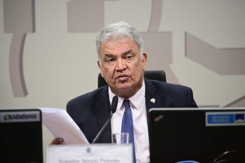 Comissão de Segurança Pública (CSP) realiza reunião com 3 itens. Entre eles, o PL 1.212/2021 que revoga o art. 59 do Decreto-Lei nº 3.688, de 3 de outubro de 1941 – Lei de Contravenções Penais. À mesa, presidente da CSP, senador Sérgio Petecão (PSD-AC) c