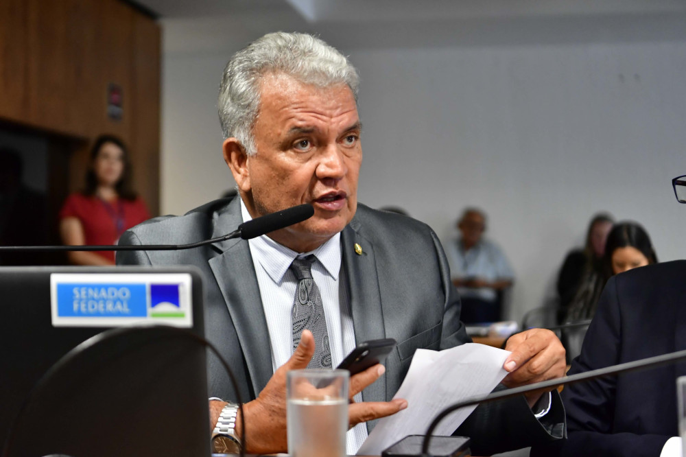 Comissão de Agricultura e Reforma Agrária (CRA) realiza reunião com 6 itens. Entre eles, o PL 5.109/2020, que prorroga prazo para quitação do Refis Rural. Em pronunciamento, à bancada, senador Sérgio Petecão (PSD-AC). Foto: Waldemir Barreto/Agência Sena