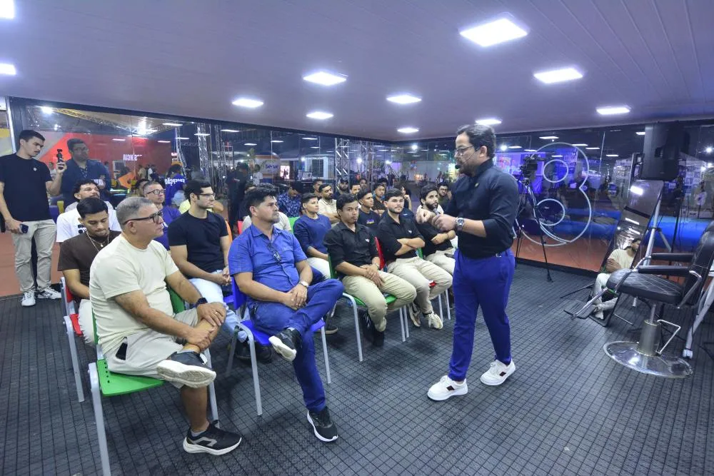 Juarez Leite compartilha técnicas na Expoacre Juruá