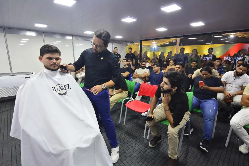 Juarez Leite compartilha técnicas na Expoacre Juruá