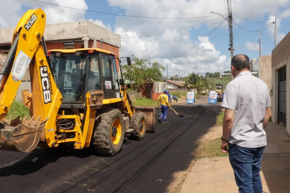 Prefeitura inicia recuperação de vias no bairro Bonsucesso