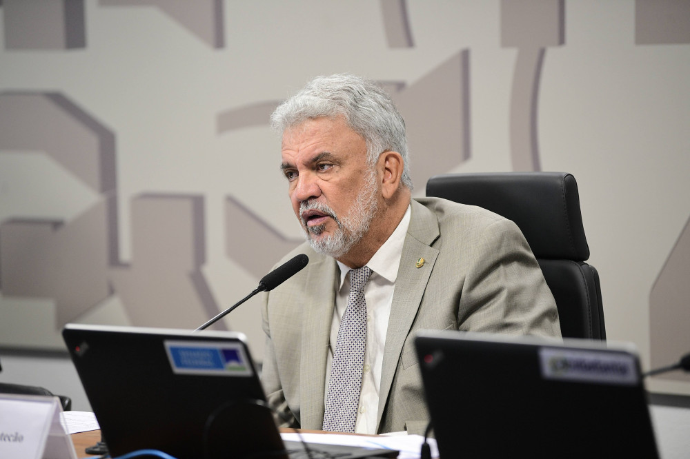 Comissão de Segurança Pública (CSP) realiza reunião deliberativa com 5 itens. À mesa, presidente da CSP, senador Sérgio Petecão (PSD-AC), conduz reunião. Foto: Pedro França/Agência Senado