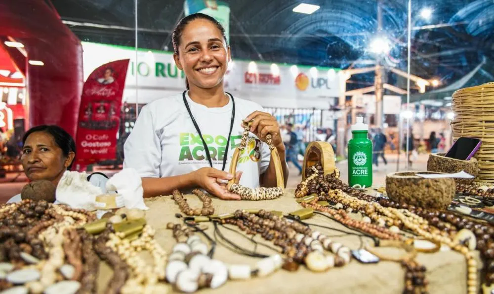 Coleção “Respira Acre” é lançada na ExpoAcre destacando a biodiversidade e o talento de artesãos locais